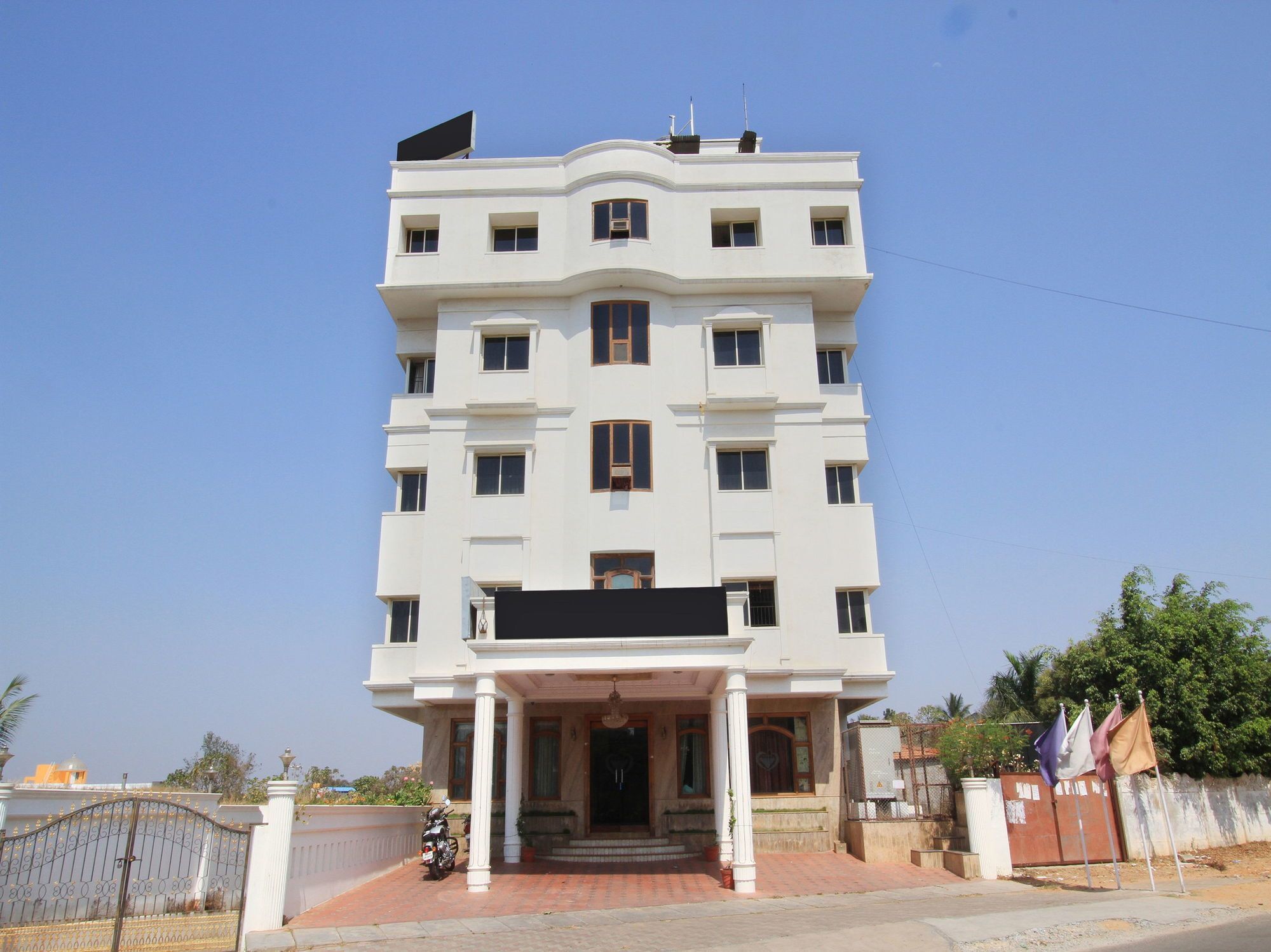 Hotel Stay By The Way Mysore Exterior photo