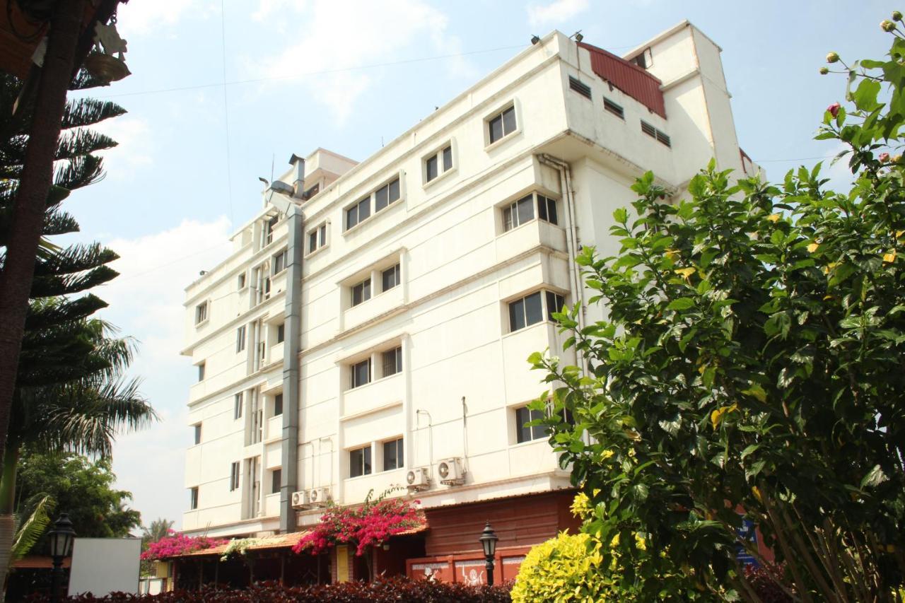 Hotel Stay By The Way Mysore Exterior photo