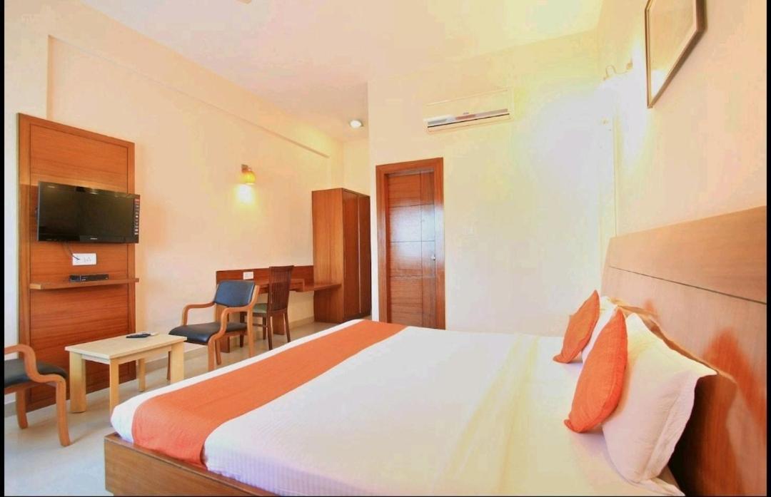 Hotel Stay By The Way Mysore Exterior photo