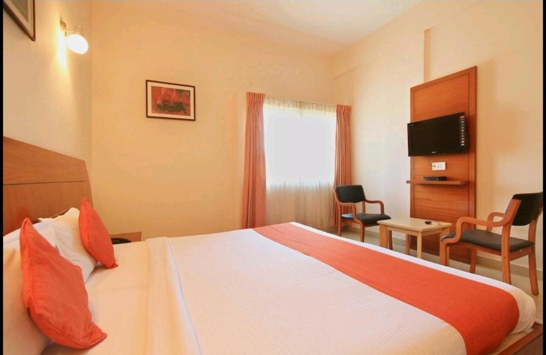 Hotel Stay By The Way Mysore Exterior photo